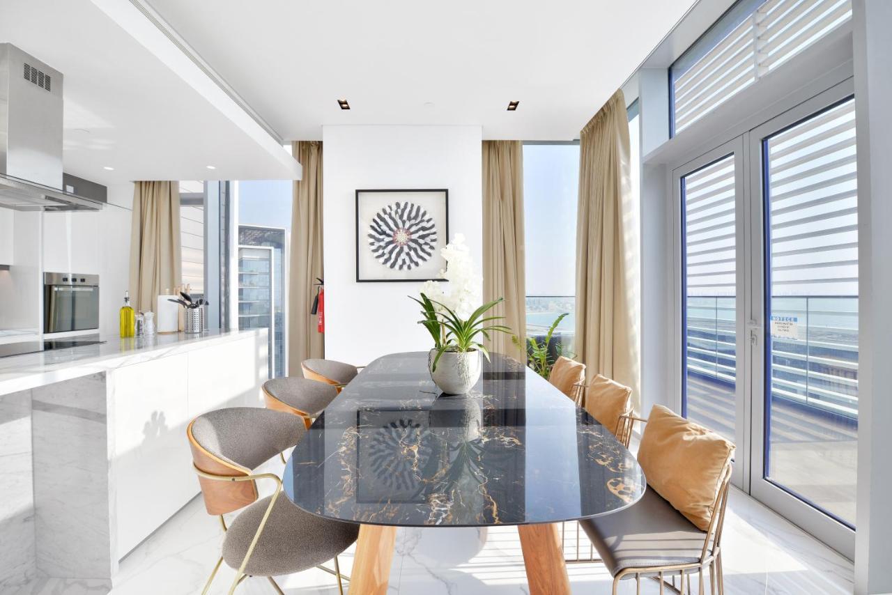 Luxe 3 Bedroom Oceanfront Apartment In The Heart Of Bluewaters Island Дубай Екстер'єр фото